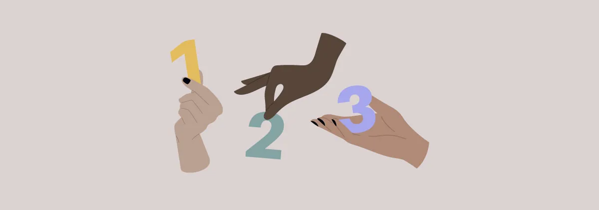 Hands holding the numbers 1 2 and 3